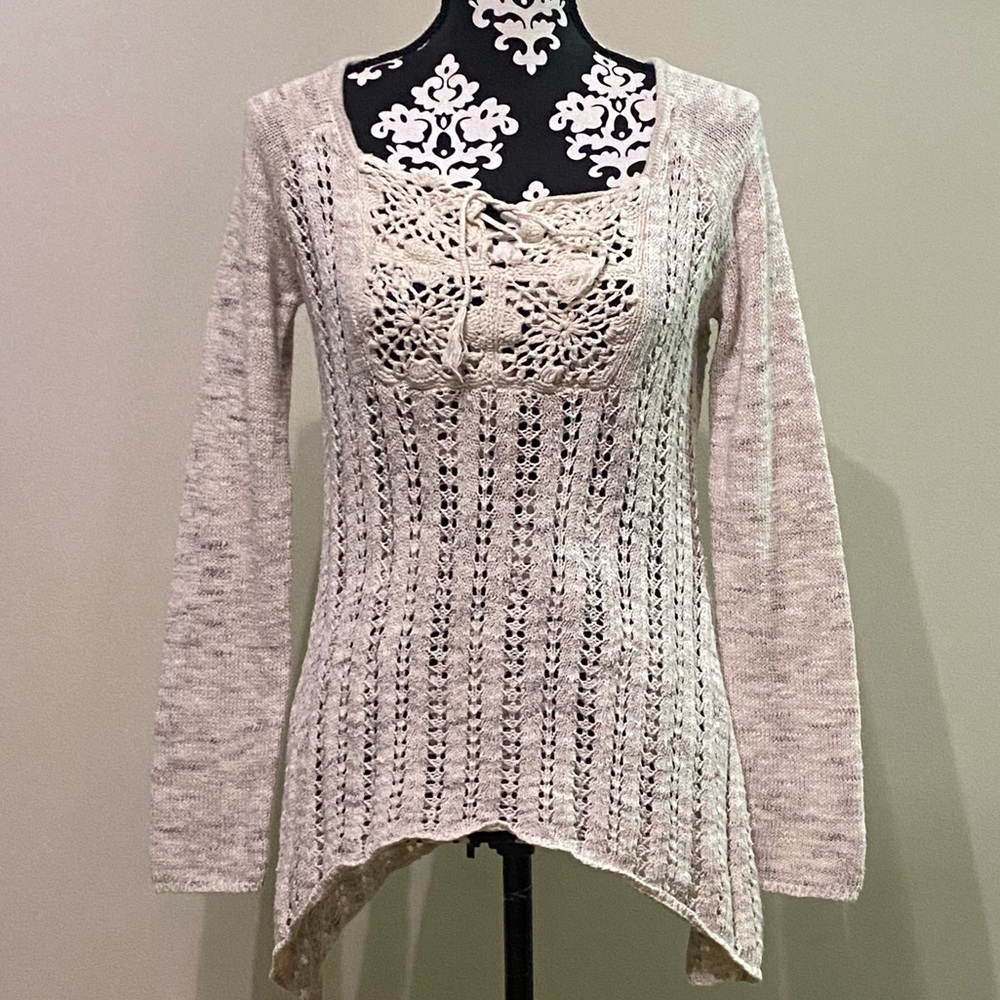 American rag crochet tunic sweater size medium, off-white